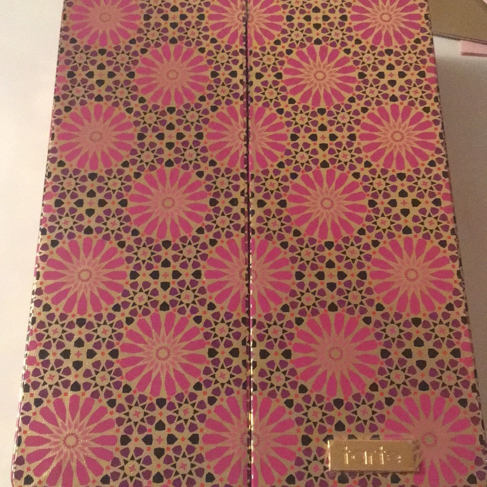 Tarte limited edition eyeshadow & contour pallete
